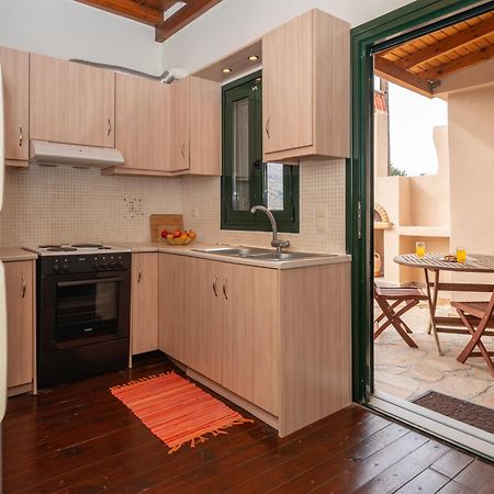 Ornus Traditional House Orne エクステリア 写真